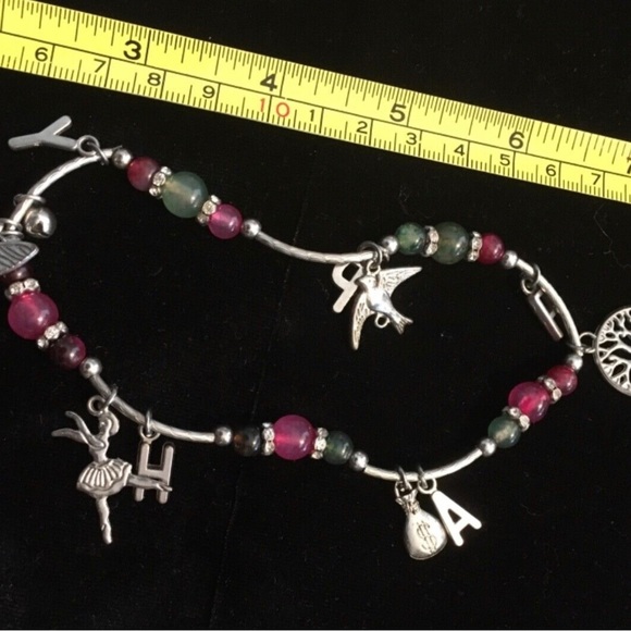 Jewelry Bundle: 8 pieces: 3 Earrings, 1 anklet, 1 ring, 1 bracelet, 1 bangle ✂️ - Picture 11 of 16